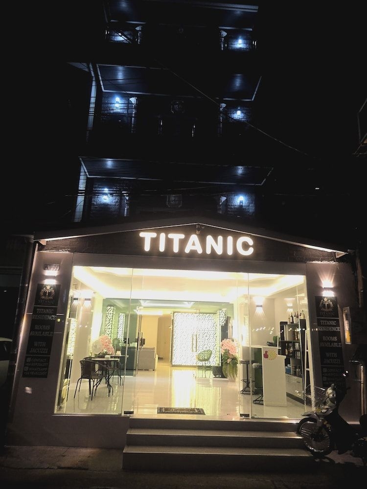 Titanic Residence2