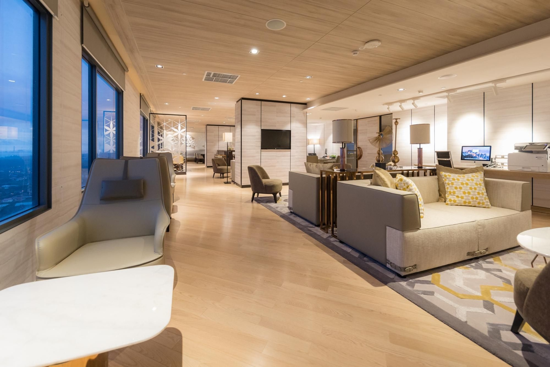 ฮอลิเดย์ อินน์ แอนด์ สวีท ระยอง ซิตี้ เซ็นเตอร์ (Holiday Inn & Suites Rayong City Centre)2