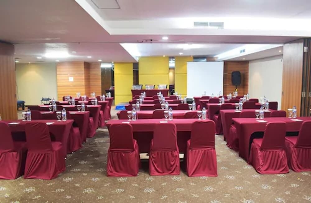 Surabaya Suites2