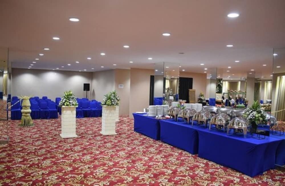 Surabaya Suites4