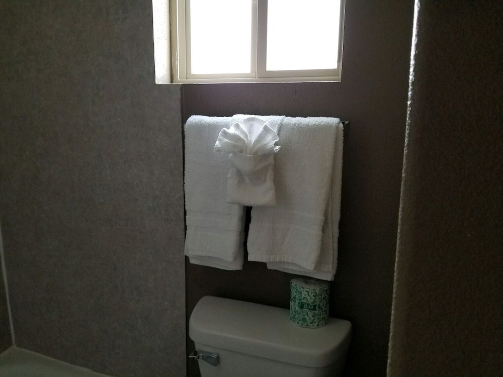 Budget Inn Express4