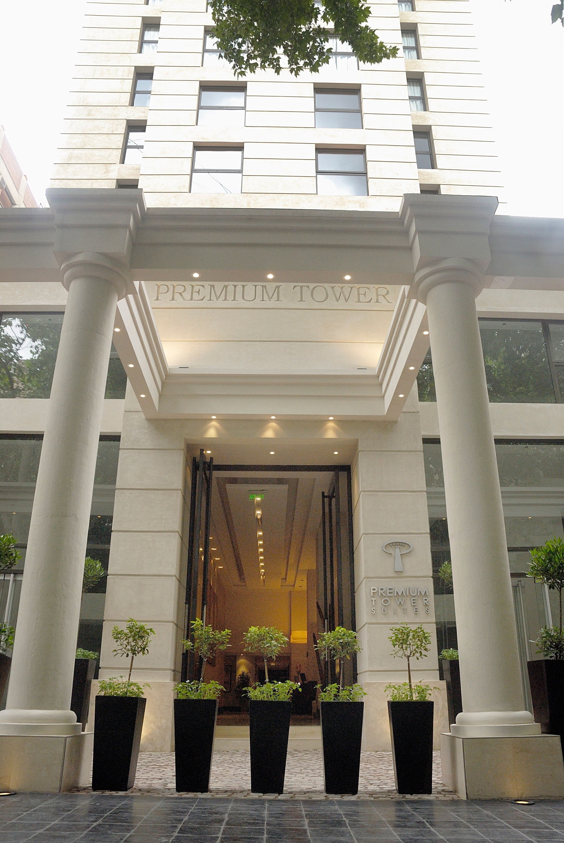 Premium Tower Suites4