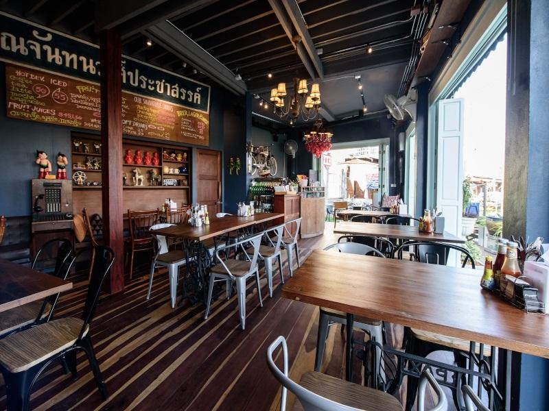 รูมเควสต์ ริมระเบียง แอท อัมพวา (RoomQuest Rimrabeang at Amphawa)4