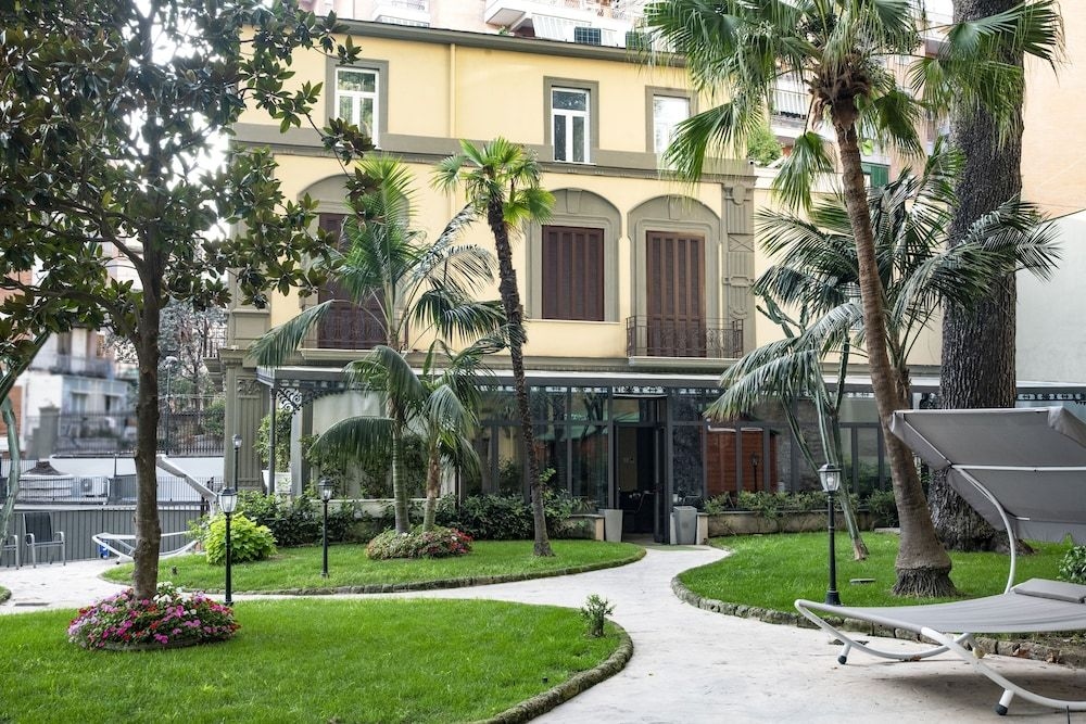 VILLA RANIERI1