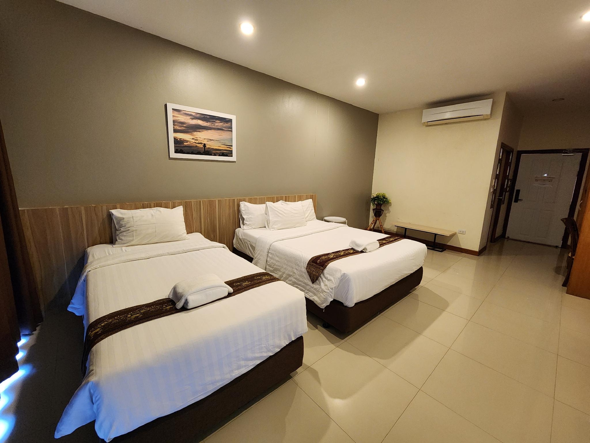 โรงแรมเวียงโขง (ViengKhong Hotel)2