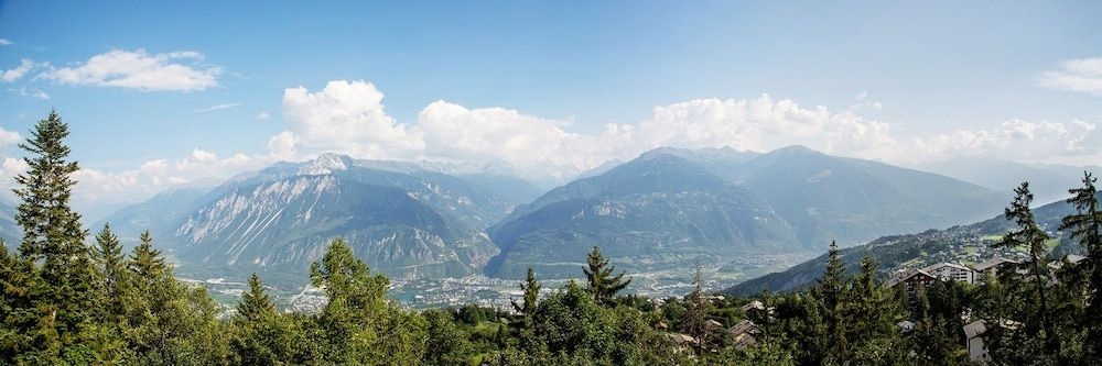 Le Mont Paisible0