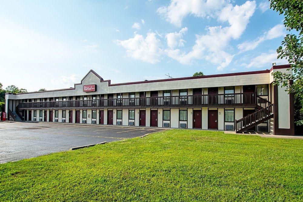 Red Roof Inn Scottsburg0