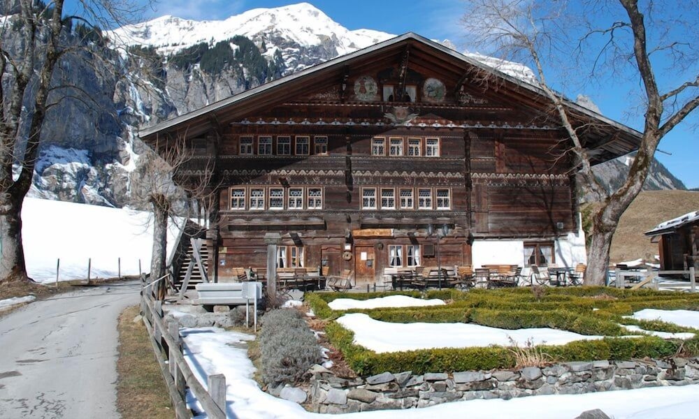 Waldhotel Doldenhorn4