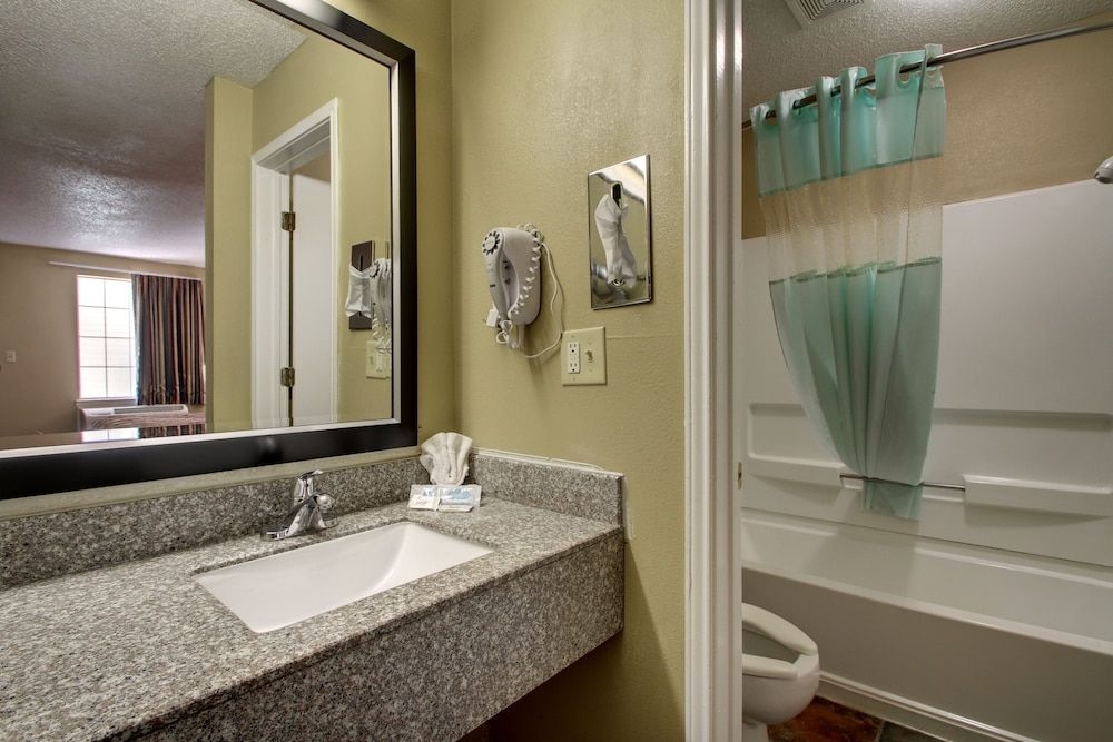 Key West Inn Wetumpka1