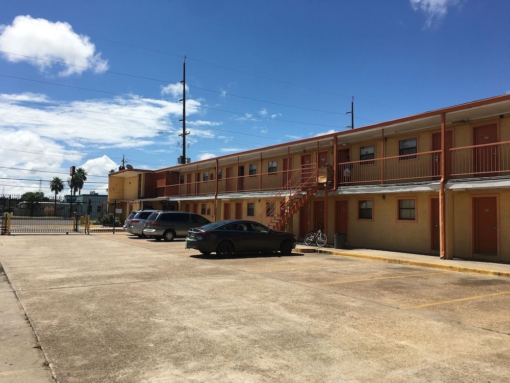 Monte Carlo Motel1