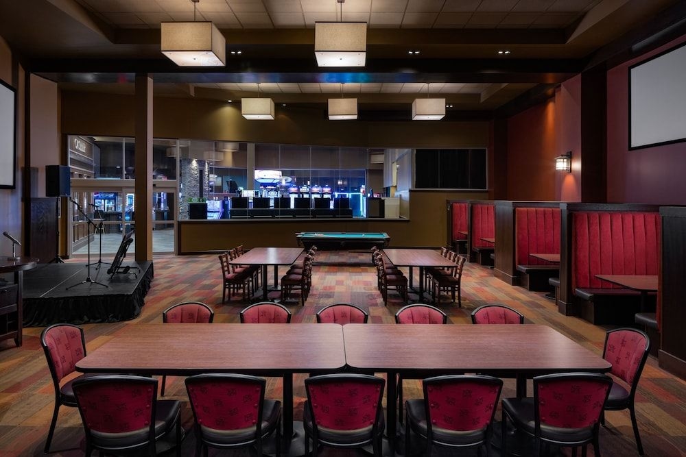Pomeroy Hotel & Conference Centre Fort St John1