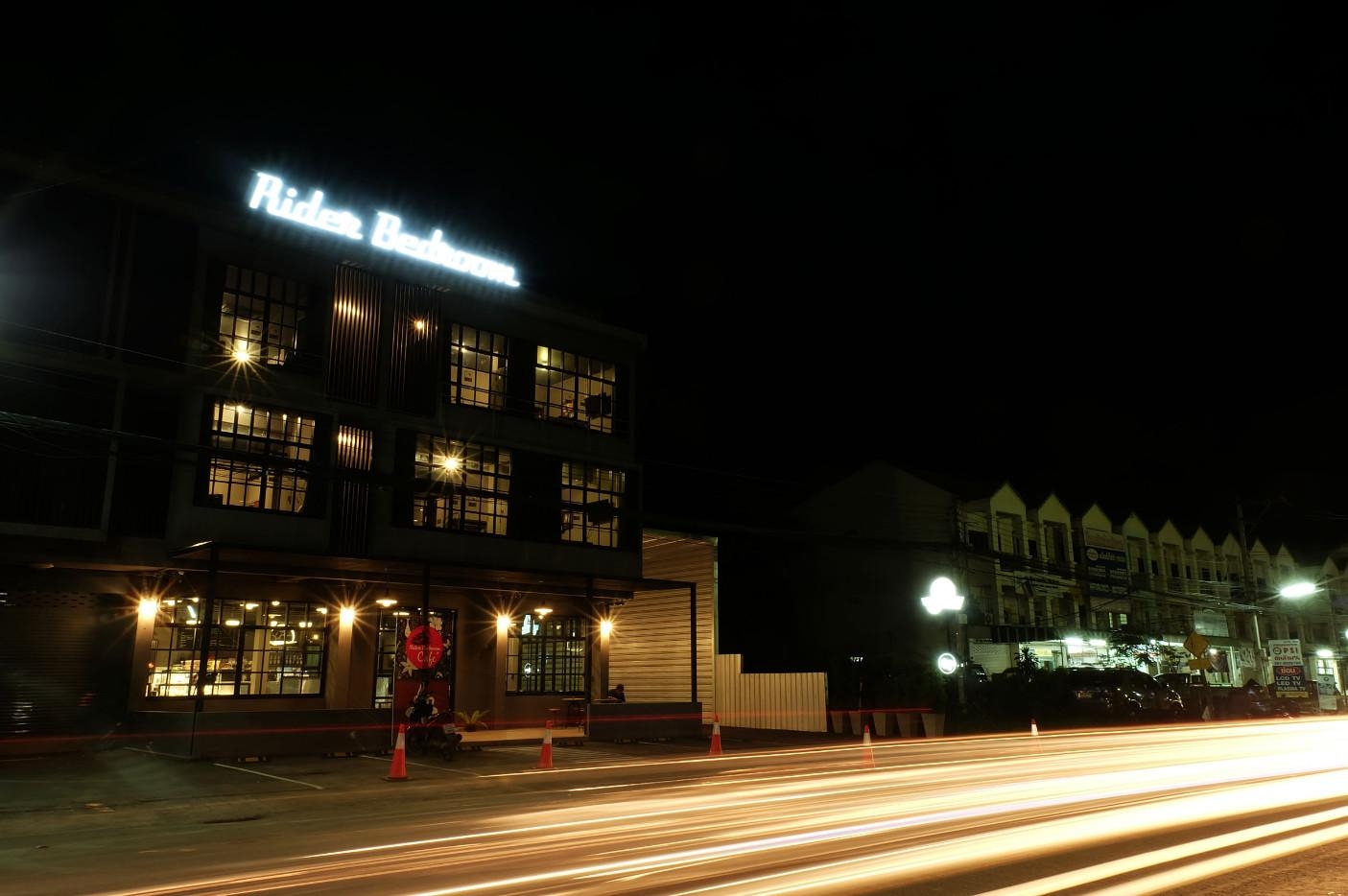 ไรเดอร์ ห้องนอน โฮสเทล แอนด์ คาเฟ่ (Rider Bedroom Hostel and Cafe)3