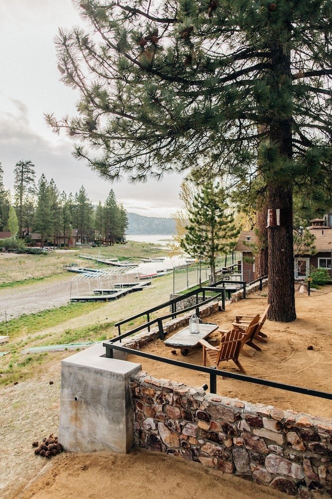Noon Lodge at Mallard Bay3