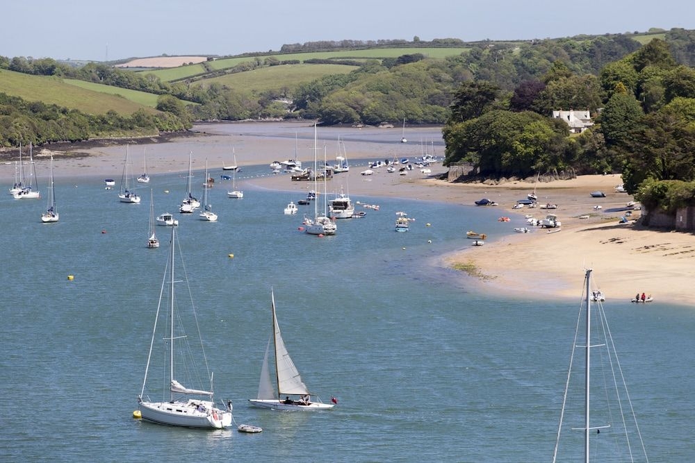 Salcombe Harbour Hotel3