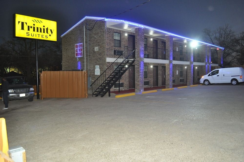 Trinity Suites Downtown Dallas1