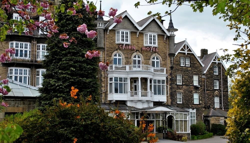 Cairn Hotel1