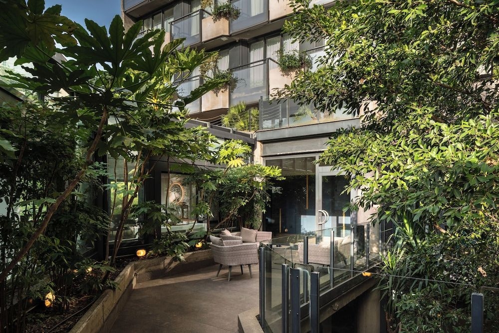 The Nicolaus Hotel4
