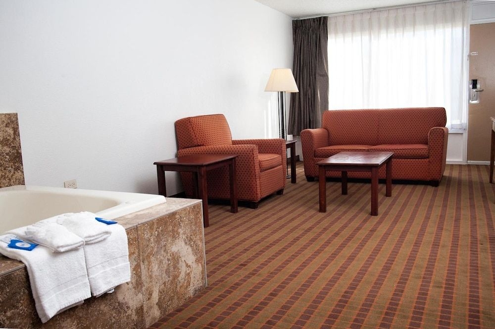 Quality Inn2