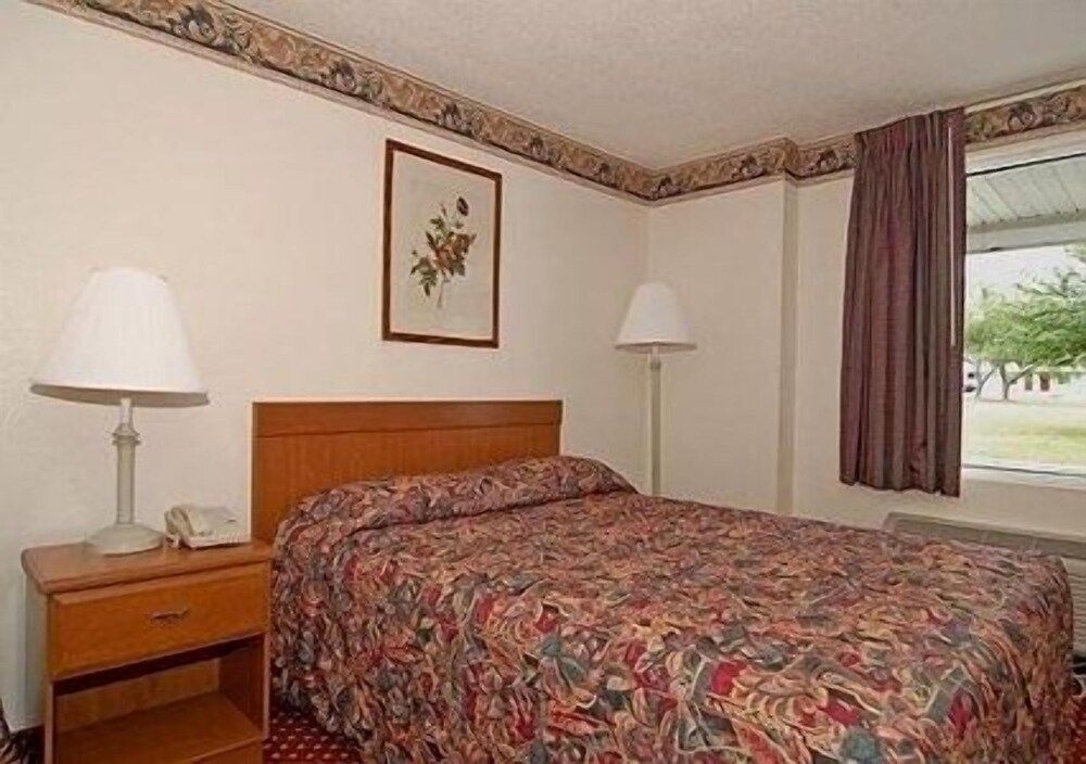 Gateway Inn0