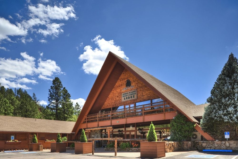 Kohl`s Ranch Lodge1