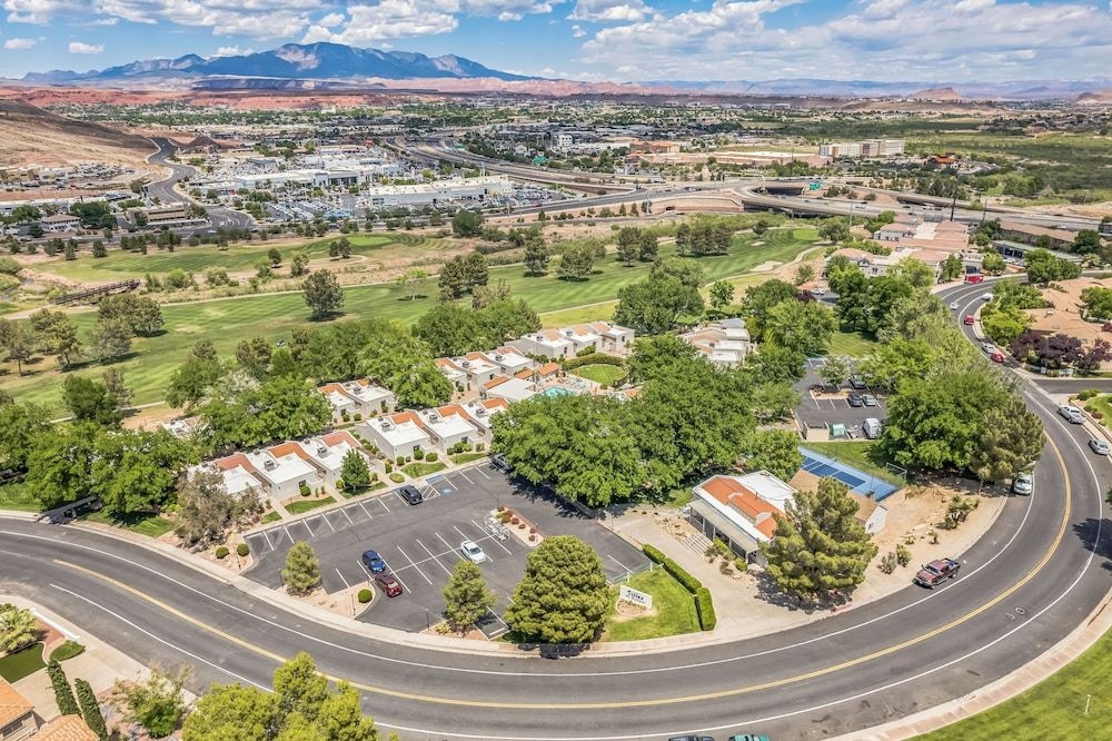 Villas at Southgate4