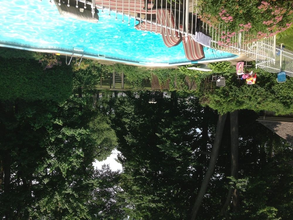 Chateau Olivier1