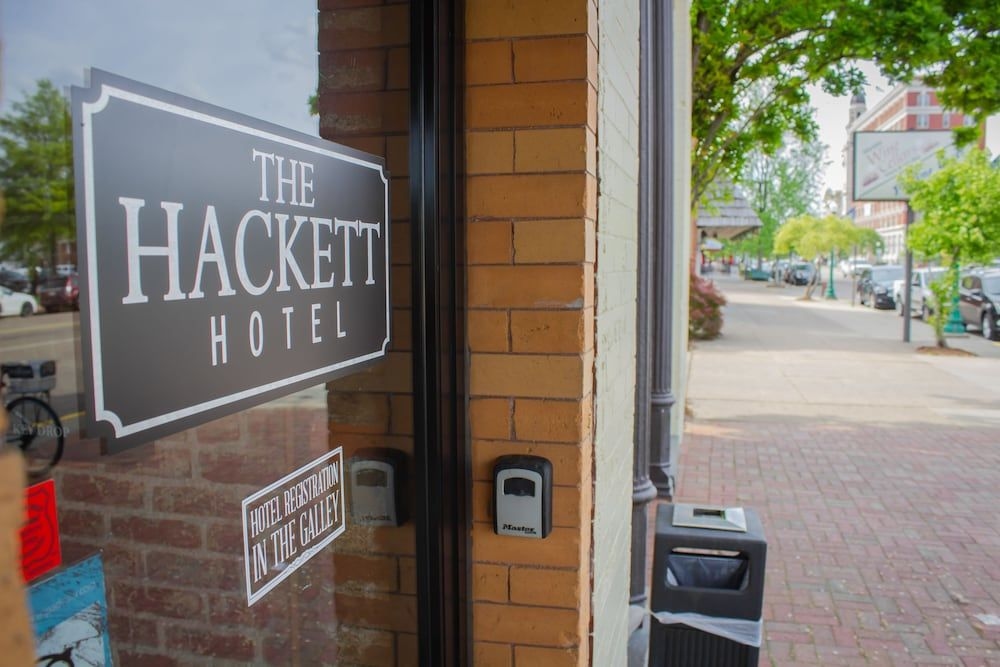 THE HACKETT1