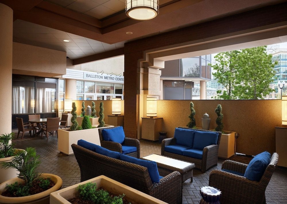 Hilton Arlington4