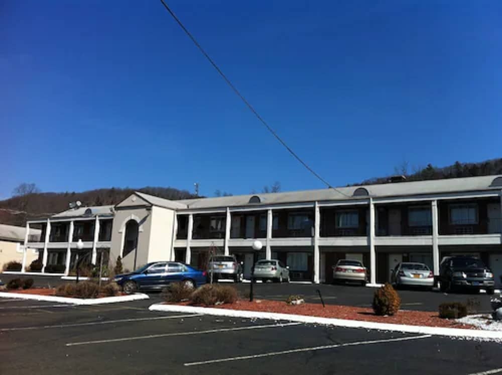 New Haven Inn1