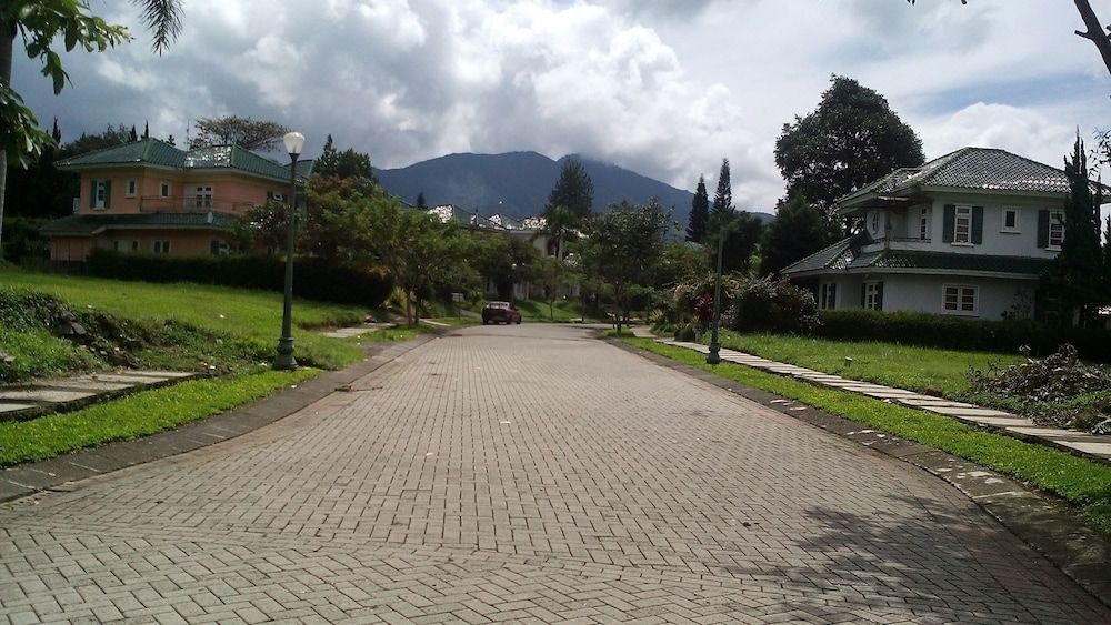 Puncak Resort2