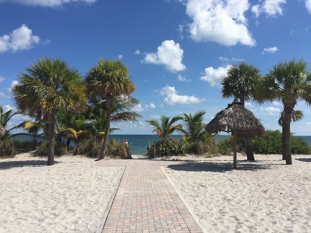Beach Haus Key Biscayne3