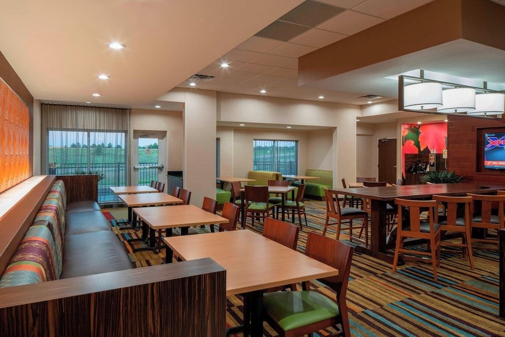 Fairfield Inn and Suites by Marriott Batesville1