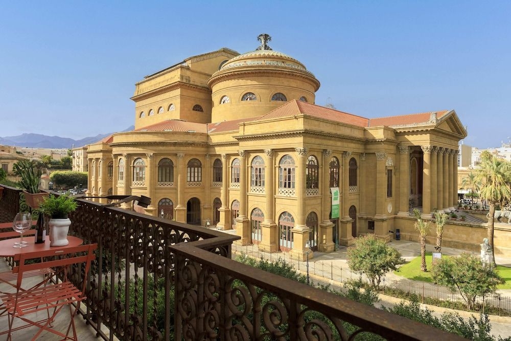 Palermo al Massimo0