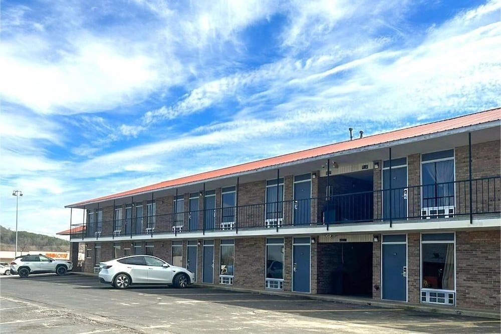 Regal Inn2