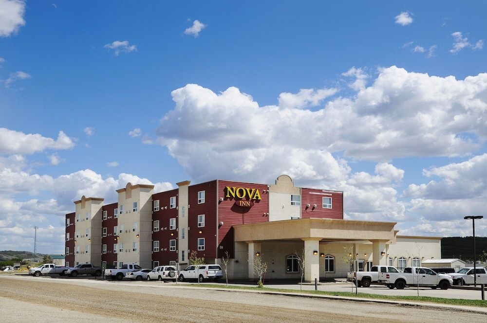 Nova Inn Peace River1