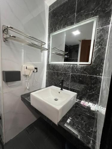 โรงแรมการ์เดน วิว (Garden View Hotel)4