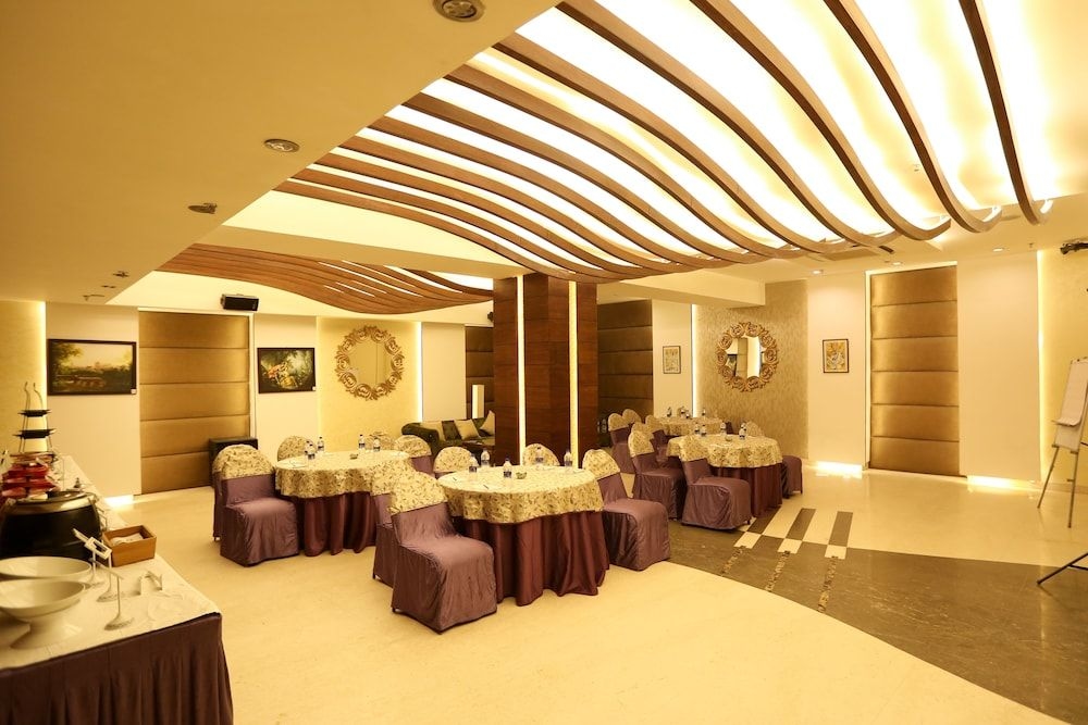 Icon Boutique3