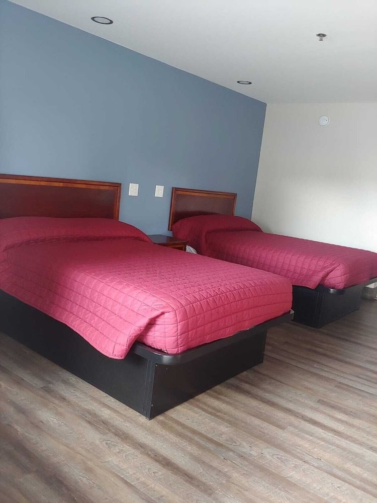 Country Hearth Inn and Suites Decatur / Atlanta4