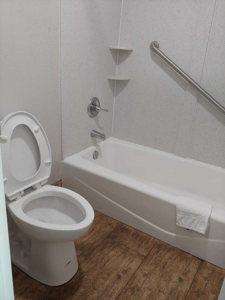 Country Hearth Inn and Suites Decatur / Atlanta2