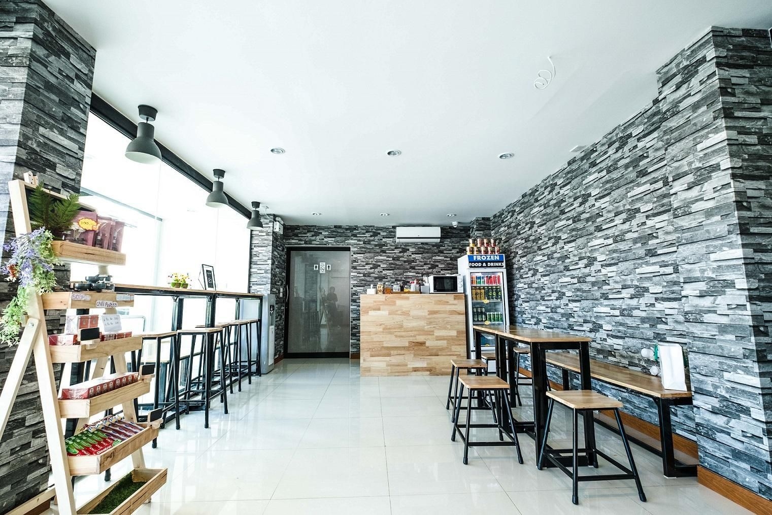 โรงแรมดอนเมือง (Don Muang Hotel)2