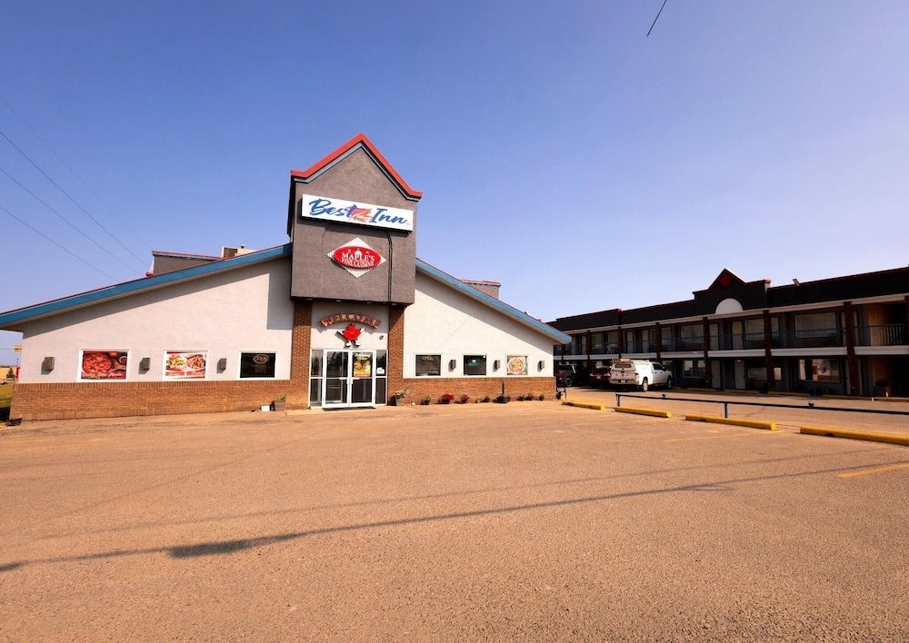 BCMInns Drayton Valley1