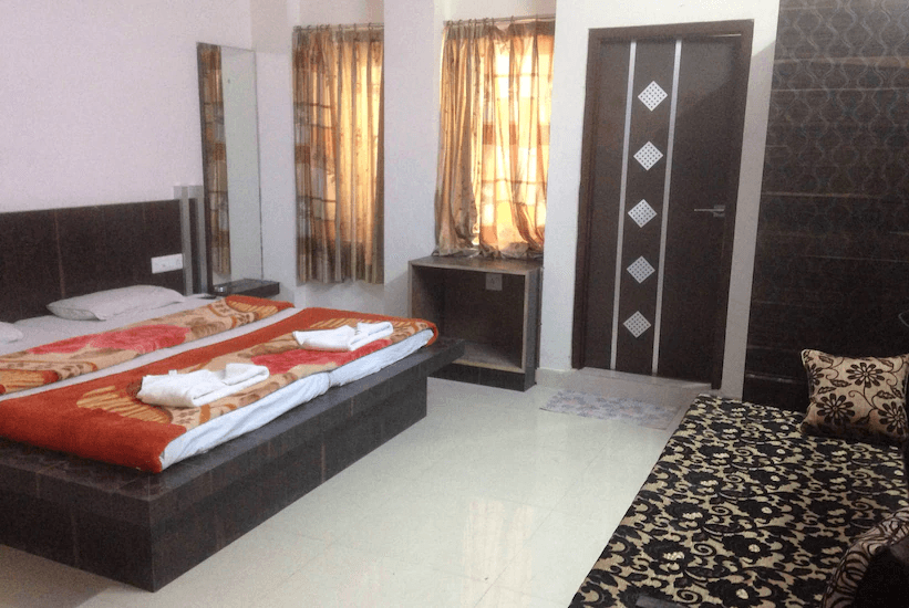 OYO Rooms Sindhi Camp1