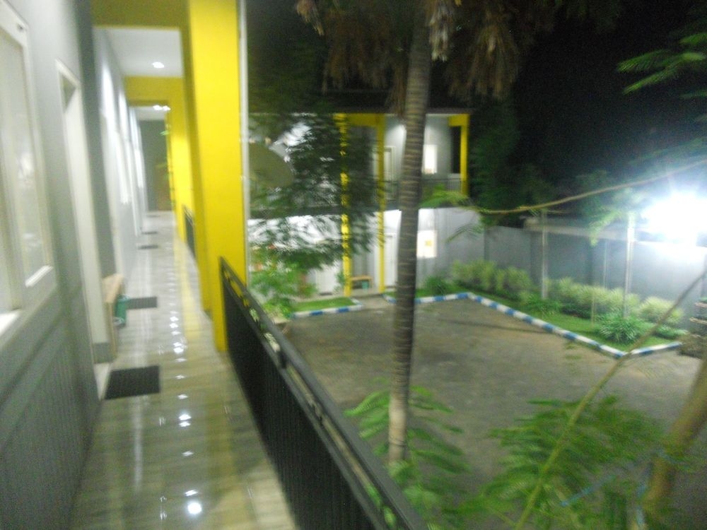 Bromo Sunrise Homestay0