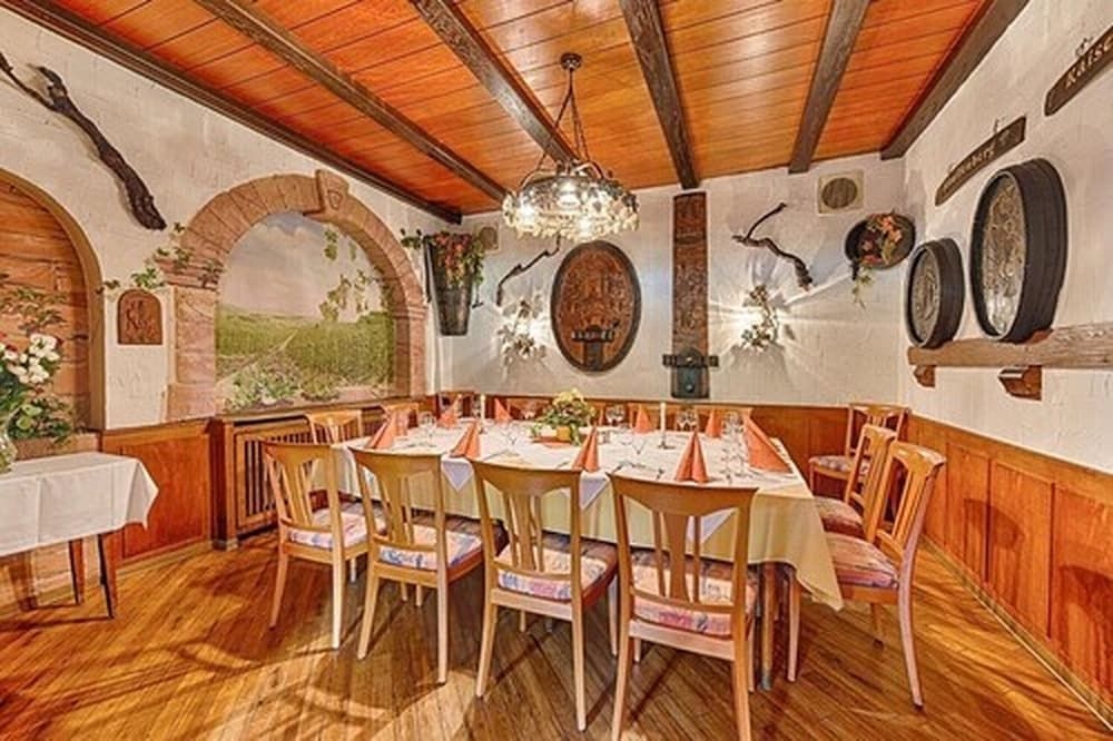 RestaurantCafe Hasenmayer1