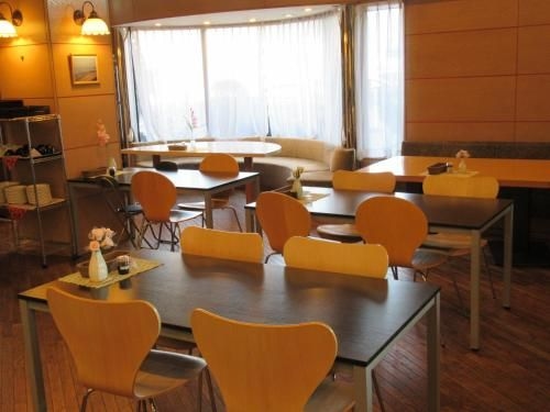 เซ็นเตอร์ โฮเทล มิฮาระ (Center Hotel Mihara)1