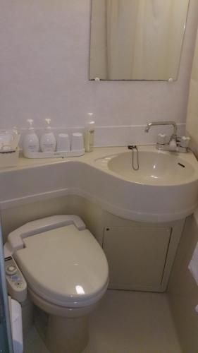 โรงแรมโอนาฮามะ ฮิลล์ (Hotel Onahama Hills)0