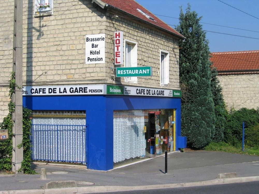 Cafe de la gare3