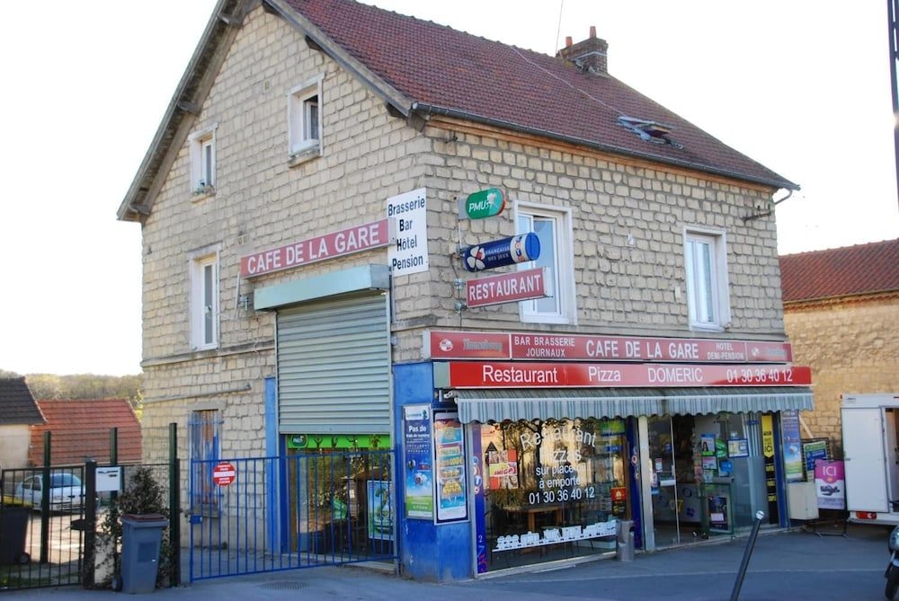 Cafe de la gare2
