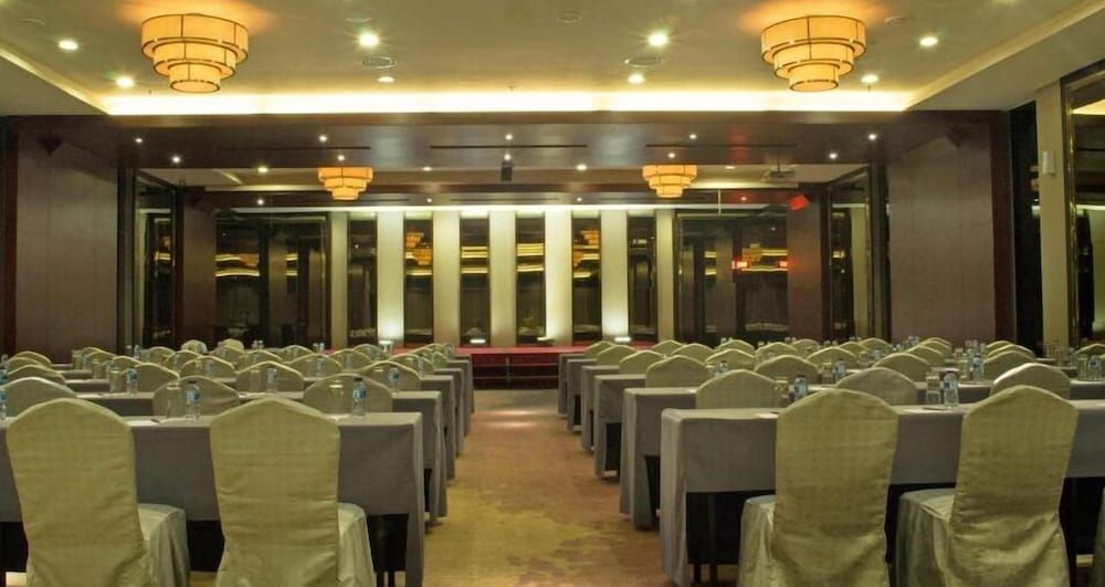 I Hotel Batam2