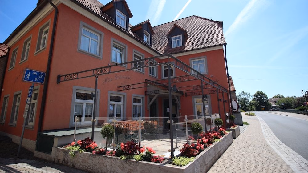 Alte Schmiede3